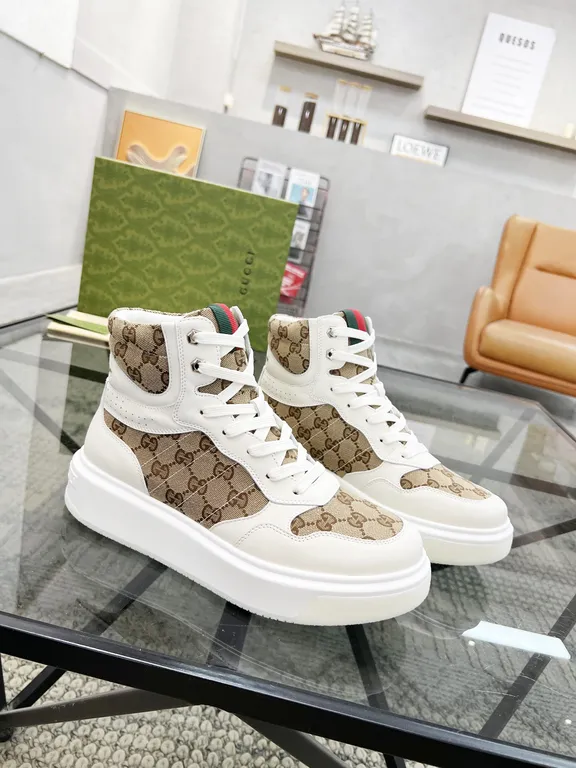 Gucci Shoe 